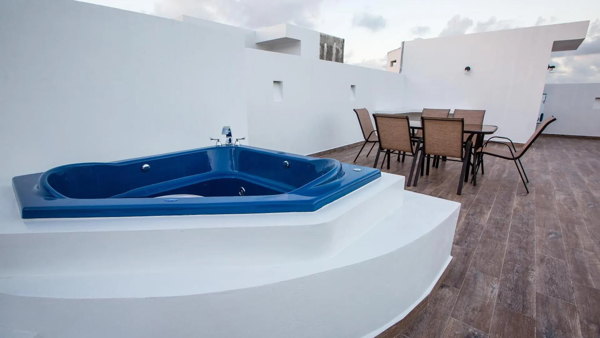 Best Apartments And Penthouses With Jacuzzi Pool In Pdc! Playa del Carmen Mexico