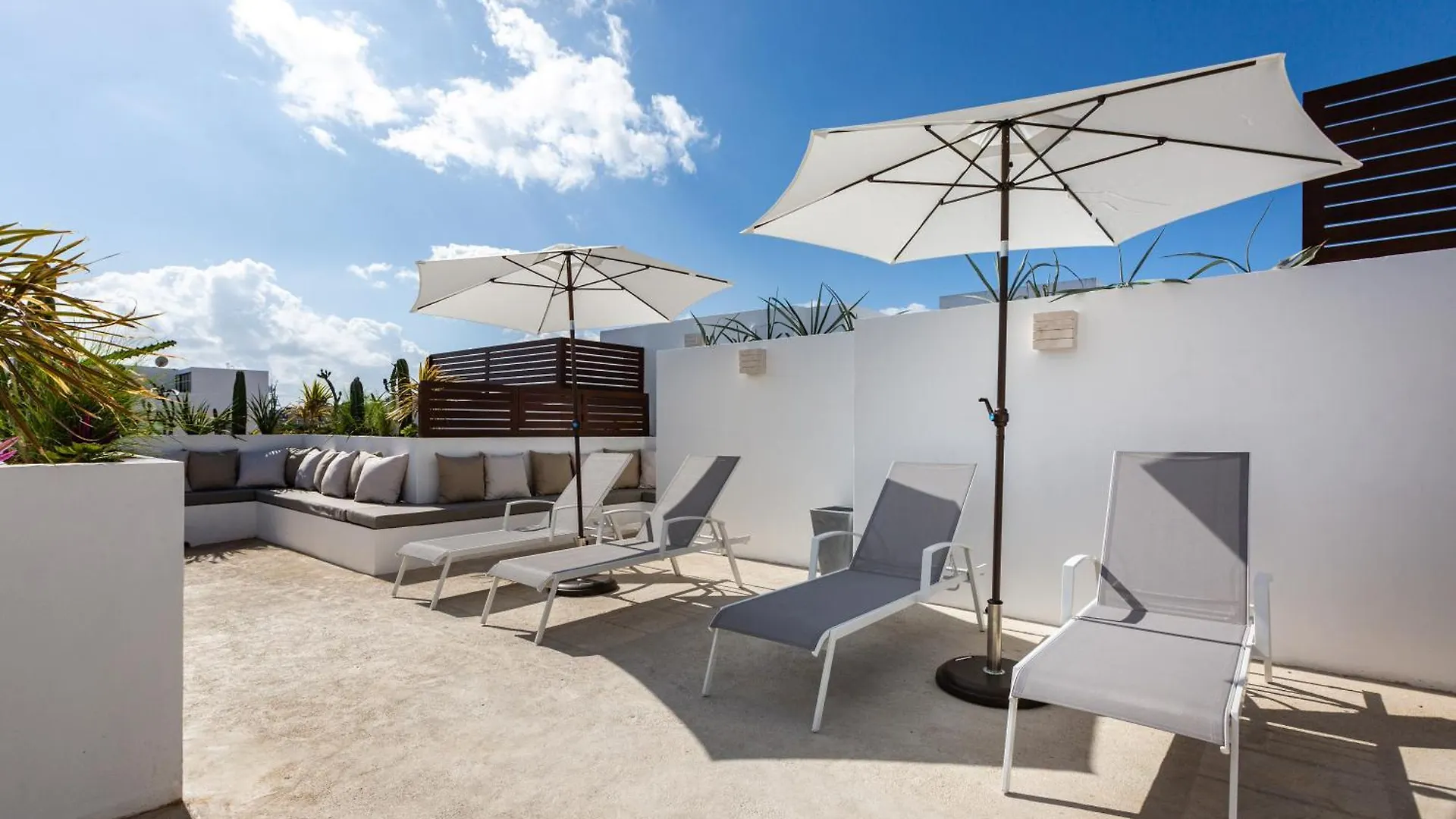 Best Apartments And Penthouses With Jacuzzi Pool In Pdc! Playa del Carmen Mexico
