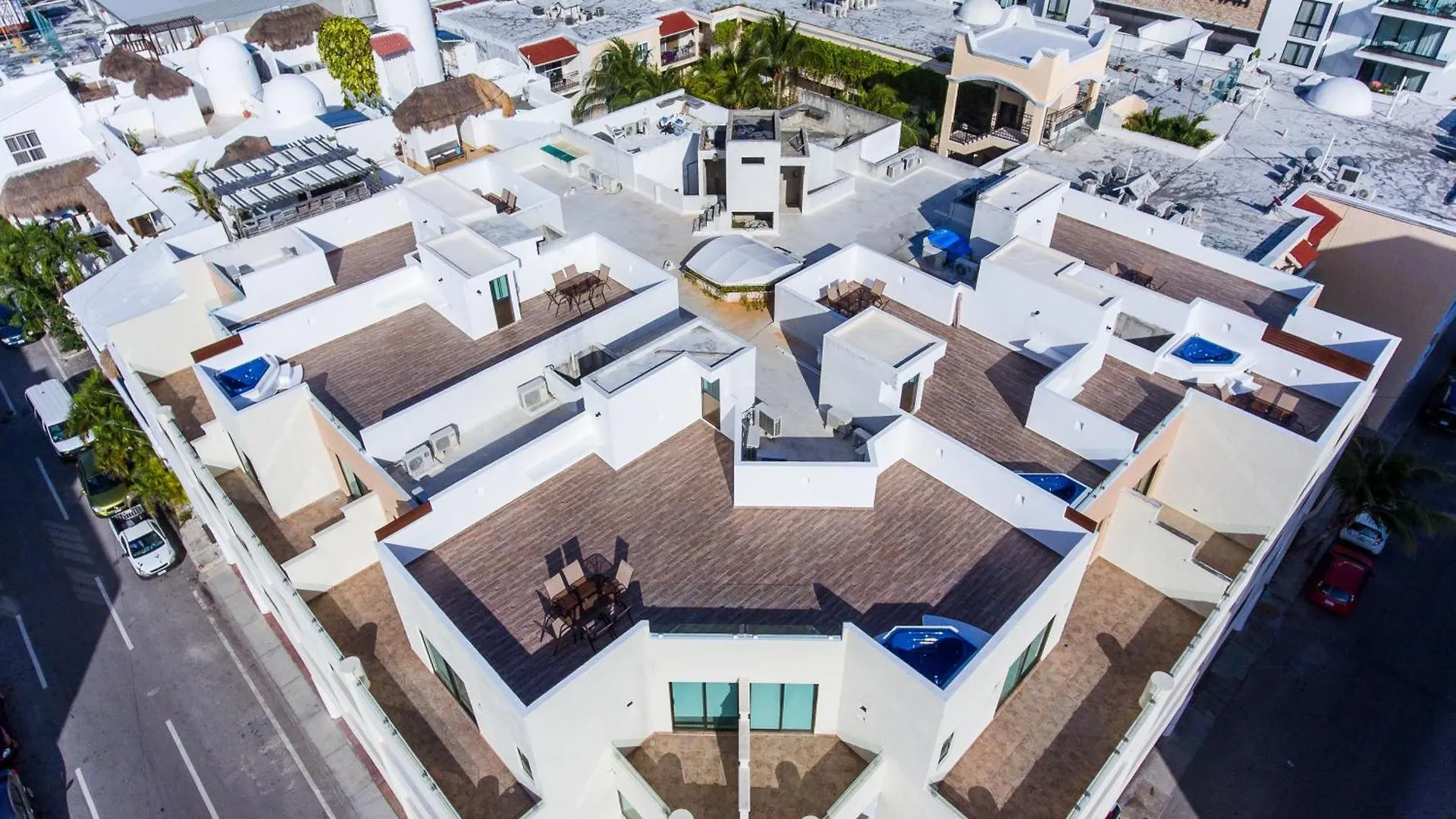 Best Apartments And Penthouses With Jacuzzi Pool In Pdc! Playa del Carmen